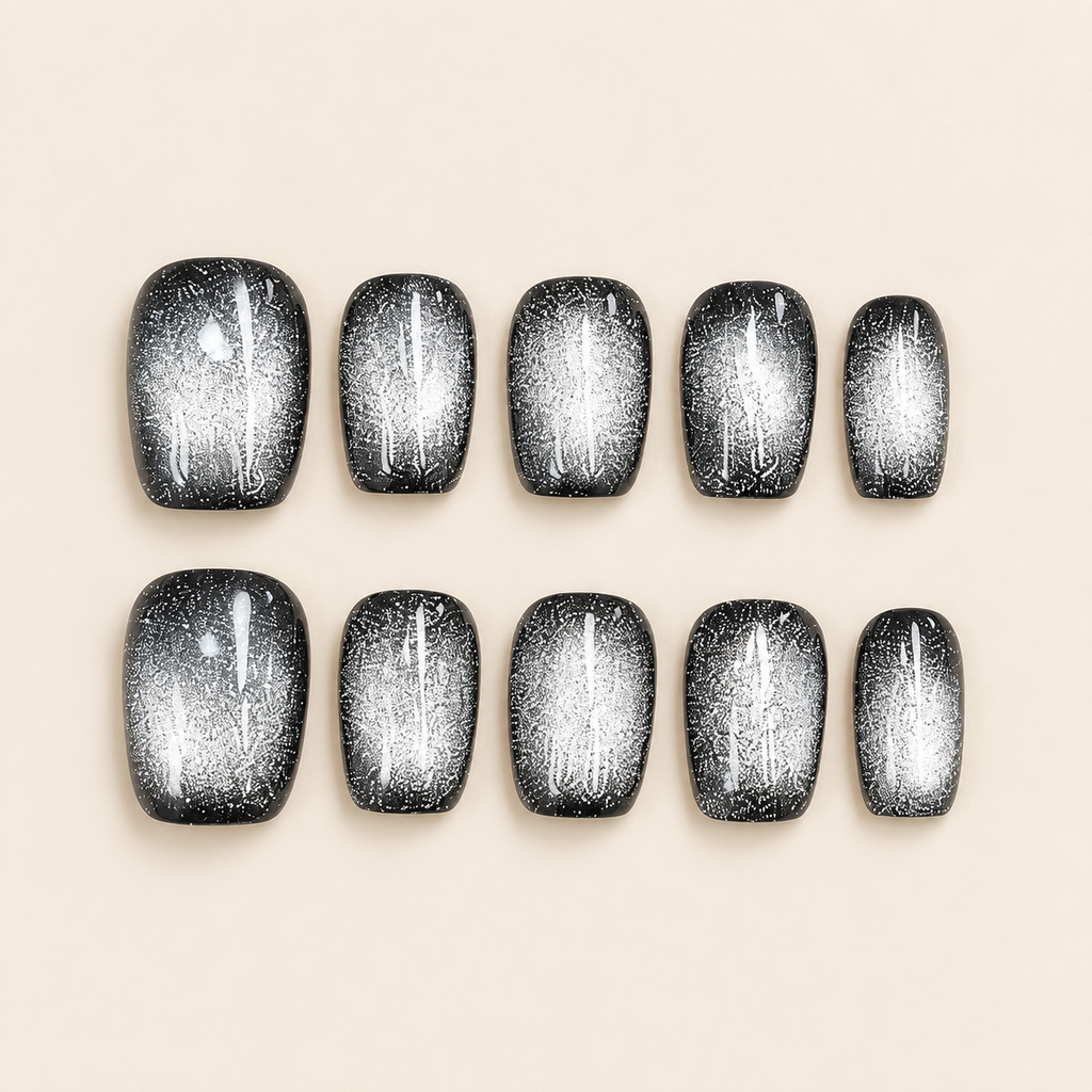Silver Eclipse | Black & Silver Short Cat-Eye Nails